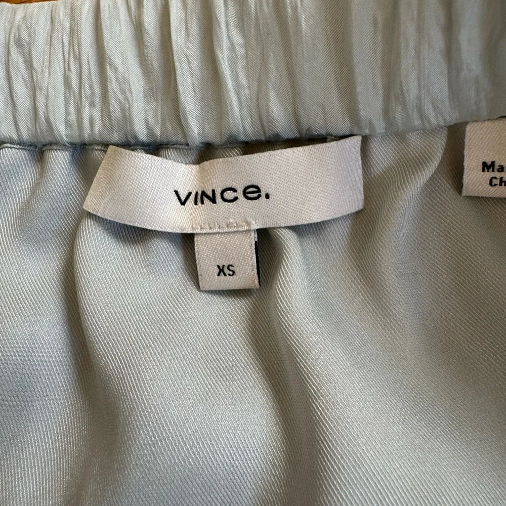 VINCE LIGHTWEIGHT SKIRT - Picture 3 of 13